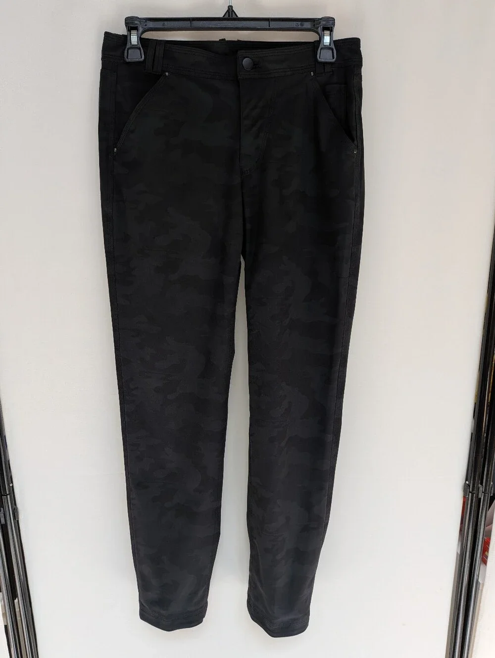 Lululemon Day Trip Boyfriend Pant Lotus Camo Black Warpstreme Size 4